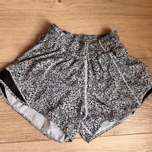 Lululemon hotty hot shorts